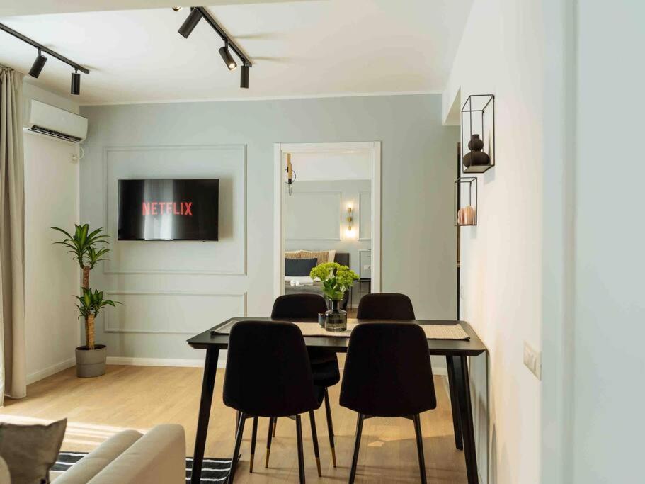 Bright 2Br Apartment - Top Location - City Balcony Bucareste Exterior foto